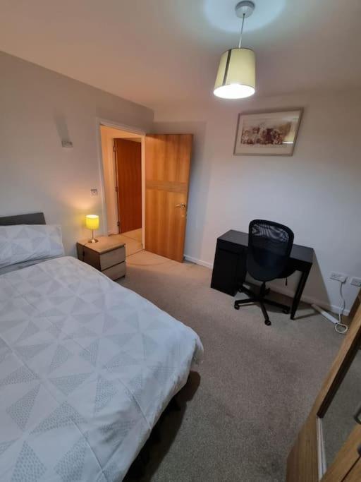 Appartamento Laura'S Place Isleworth Esterno foto