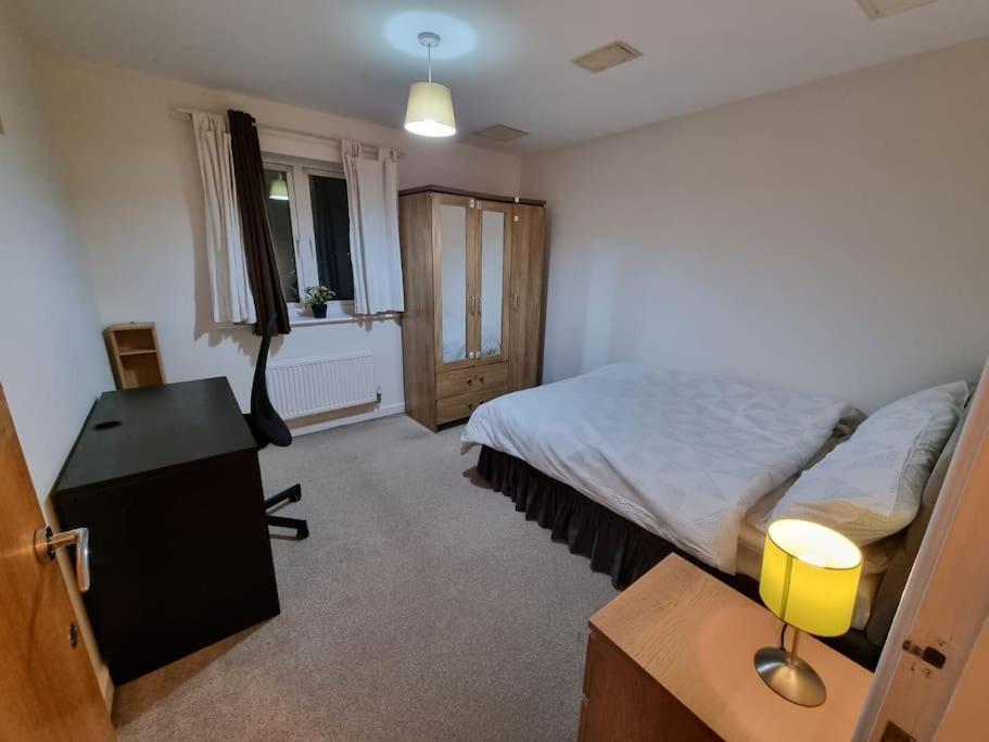 Appartamento Laura'S Place Isleworth Esterno foto